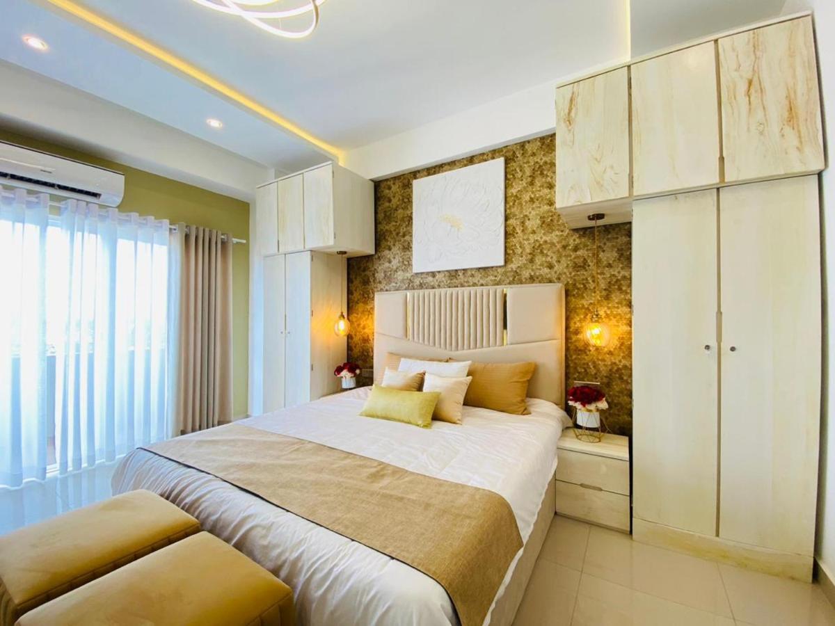 Ocean Breeze - Udaya Luxury Apartments 니곰보 외부 사진