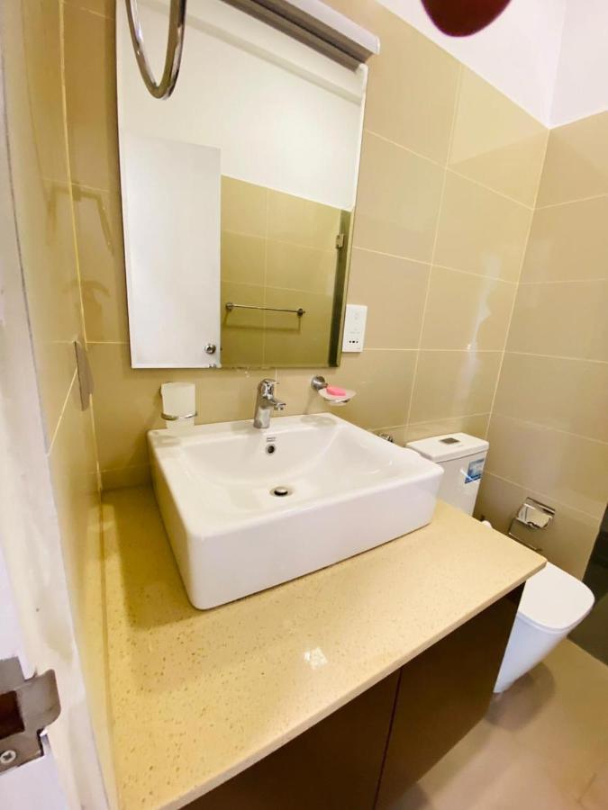 Ocean Breeze - Udaya Luxury Apartments 니곰보 외부 사진